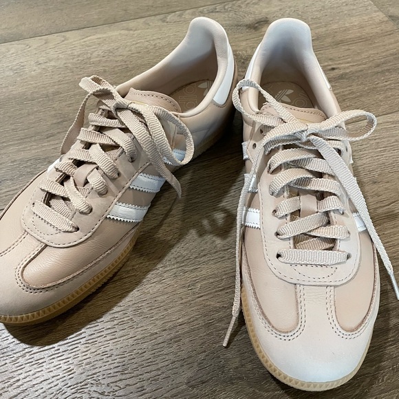 adidas Women's Samba OG Wonder Taupe - Picture 2 of 9